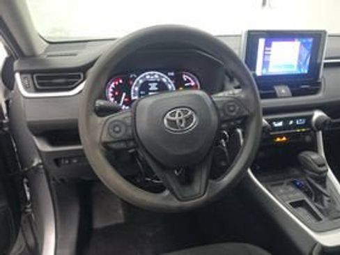 Used 2024 Toyota RAV4 LE FWD image 11