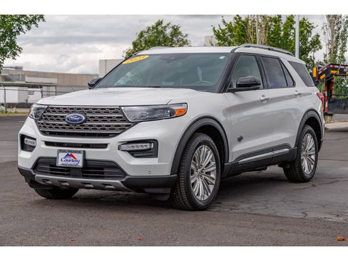Used 2023 Ford Explorer King Ranch w/ Technology Package AWD/4WD image 7