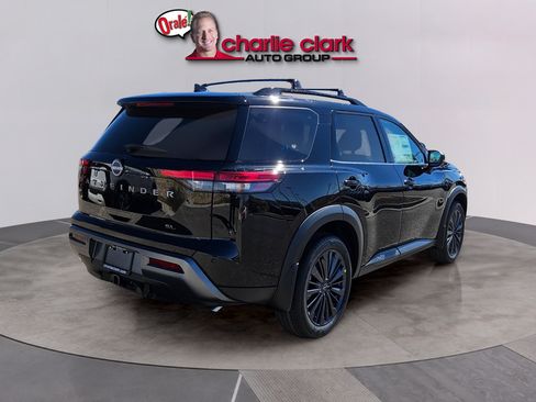 New 2026 Nissan Pathfinder SL w/ SL Premium Package FWD image 6