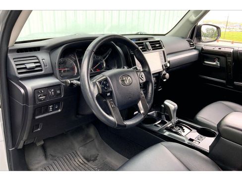 Used 2023 Toyota 4Runner TRD Off-Road Premium AWD/4WD image 13
