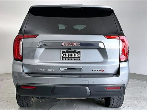 Used 2023 GMC Yukon AT4 AWD/4WD image 4