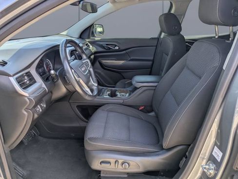 Used 2020 GMC Acadia SLE w/ Driver Convenience Package FWD image 21