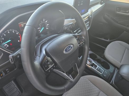 Used 2022 Ford Escape SE w/ SE Sport Appearance Package FWD image 10