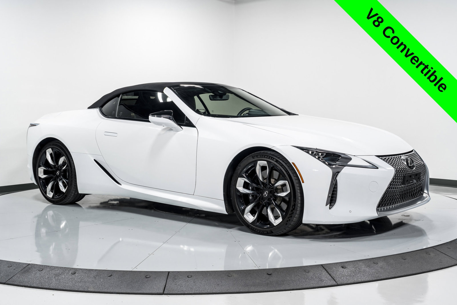 Used 2024 Lexus LC 500 Convertible w/ Touring Package RWD image 35
