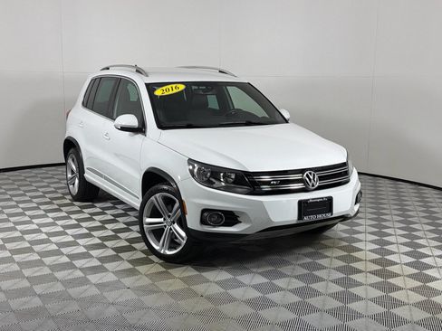 Used 2016 Volkswagen Tiguan R-Line AWD/4WD image 2
