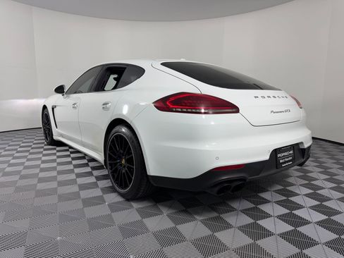 Used 2016 Porsche Panamera GTS image 3