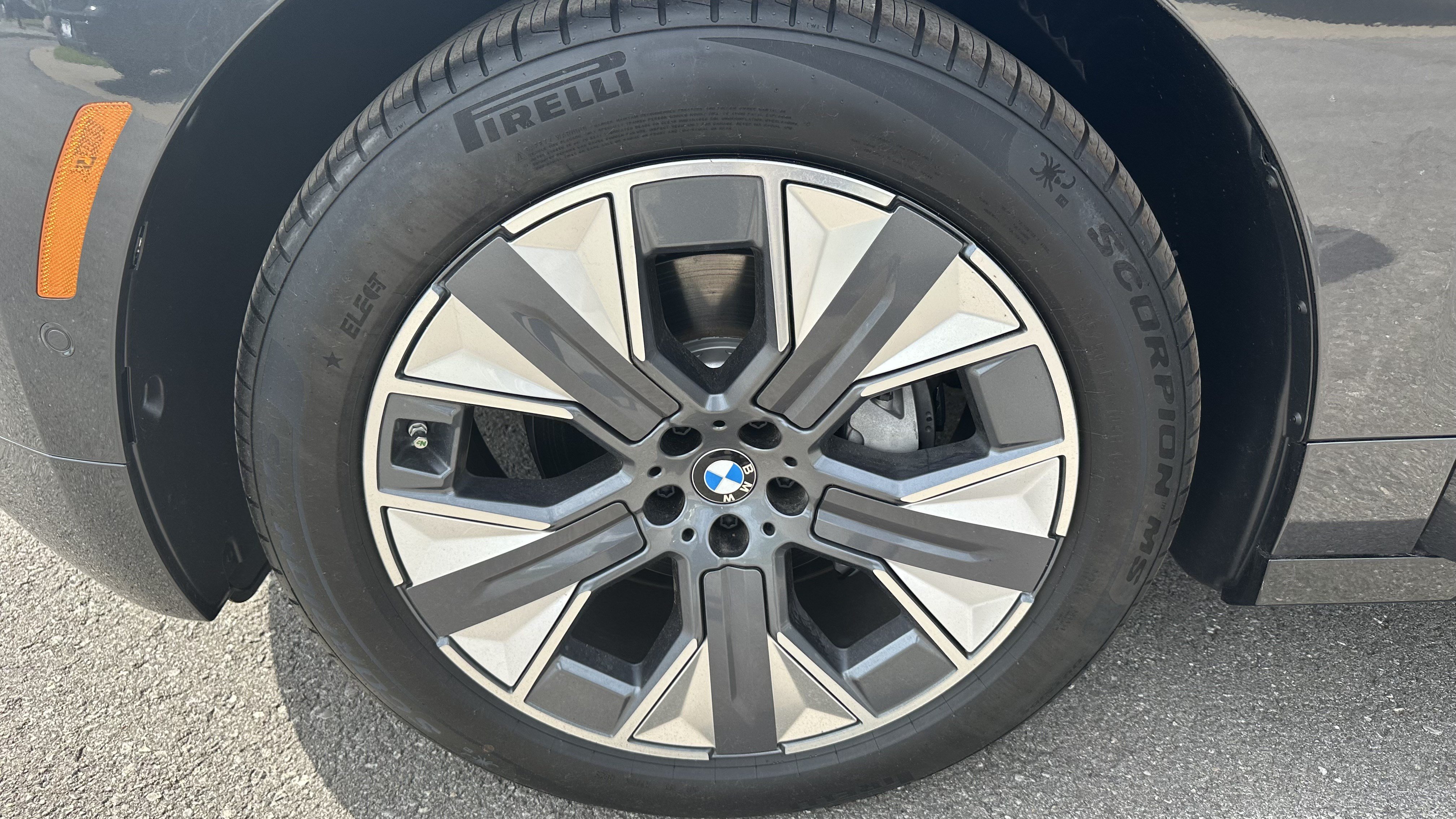 Certified 2026 BMW iX xDrive45 w/ Executive Package AWD/4WD image 12