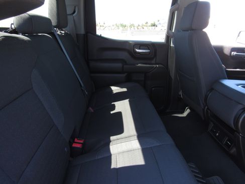 Used 2023 Chevrolet Silverado 1500 Custom image 12