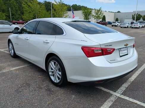 Used 2018 Chevrolet Malibu LT FWD image 6