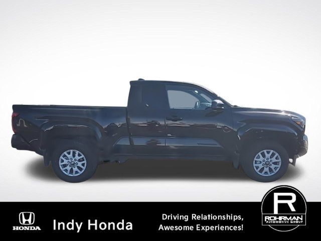 Used 2024 Toyota Tacoma SR5 AWD/4WD image 10