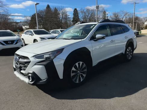 Certified 2023 Subaru Outback Touring XT image 4
