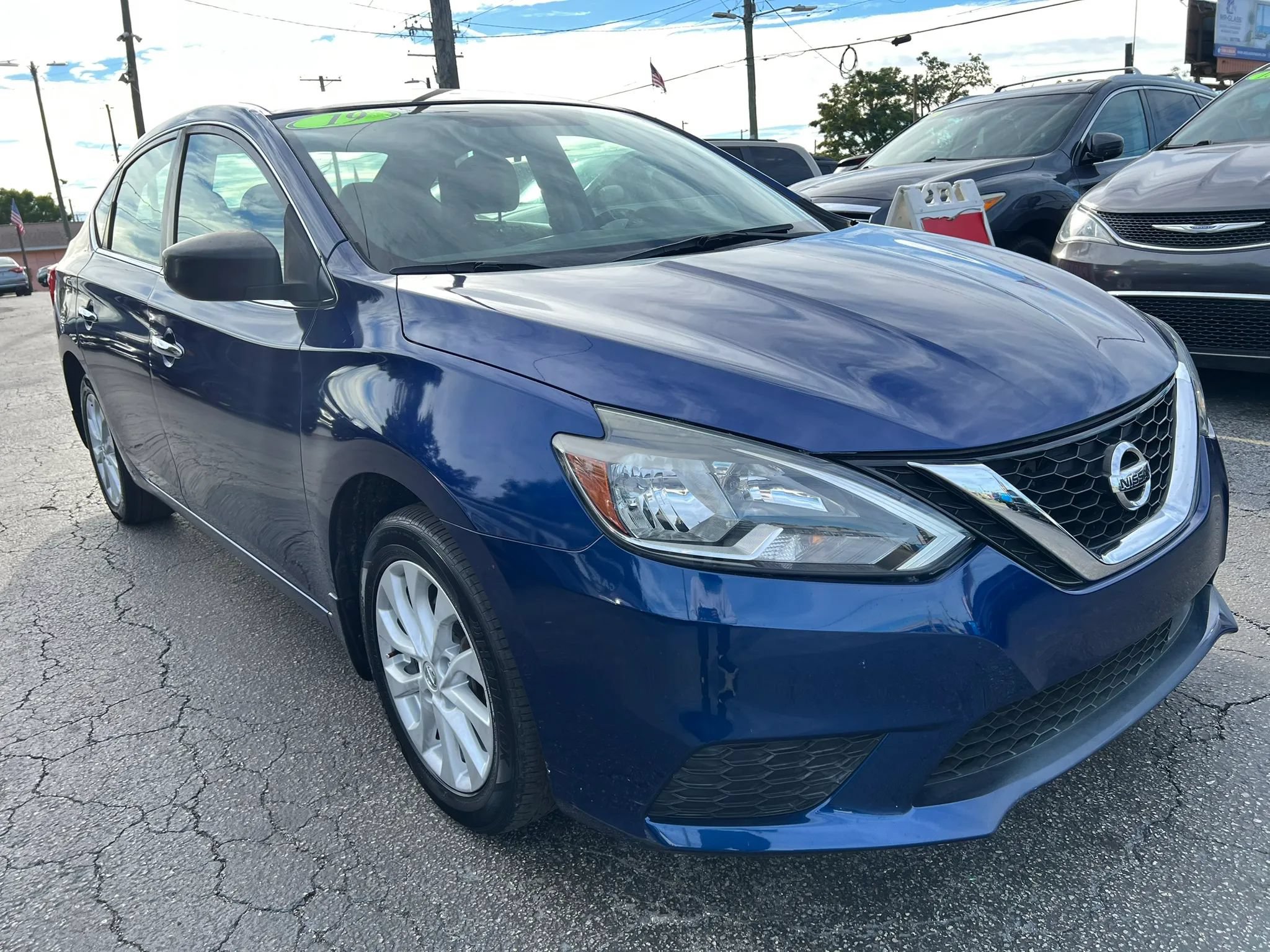 Used 2019 Nissan Sentra S w/ Appearance Package FWD image 4