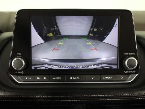 Certified 2023 Nissan Rogue SV FWD image 29