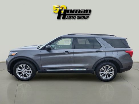 Used 2023 Ford Explorer XLT w/ Equipment Group 202A image 2
