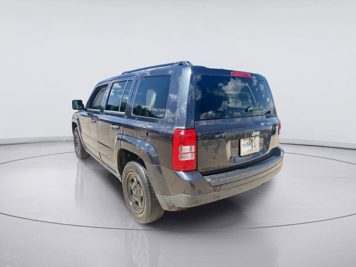Used 2016 Jeep Patriot Sport FWD image 5