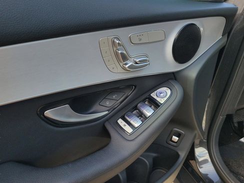 Used 2022 Mercedes-Benz GLC 300 image 22