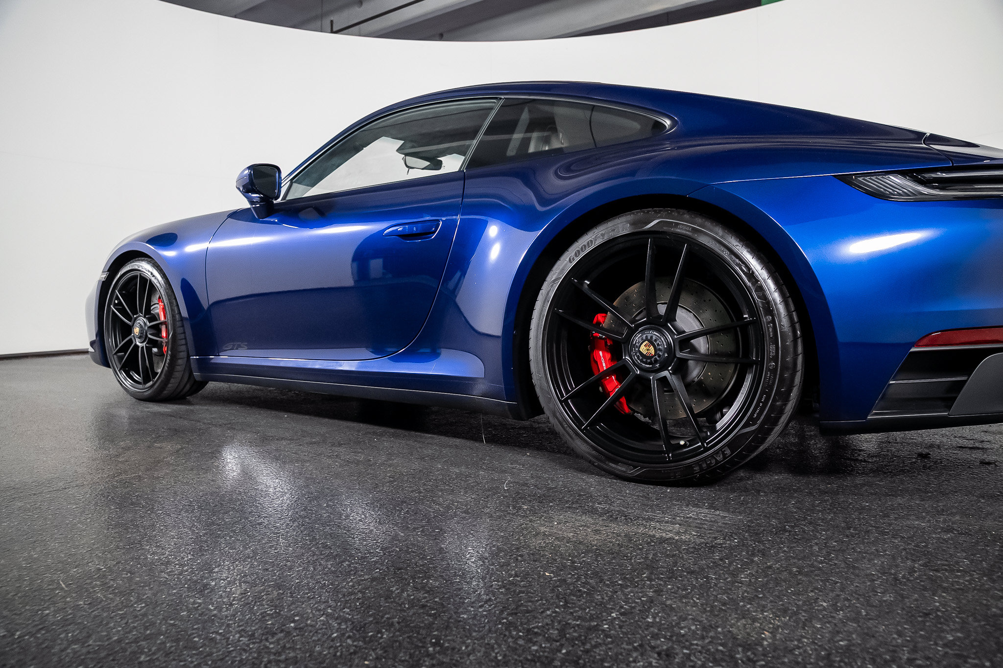 Used 2024 Porsche 911 Carrera GTS w/ Premium Package RWD image 20