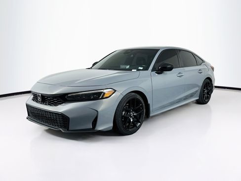 Used 2025 Honda Civic Sport image 3