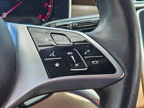 Used 2023 Mercedes-Benz C 300 Sedan image 16