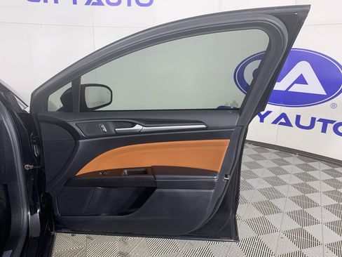 Used 2020 Ford Fusion Energi Titanium image 40