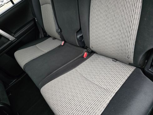 Used 2015 Toyota 4Runner SR5 image 19