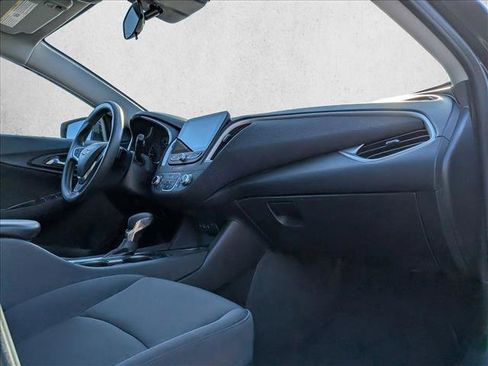 Used 2023 Chevrolet Malibu LT image 22