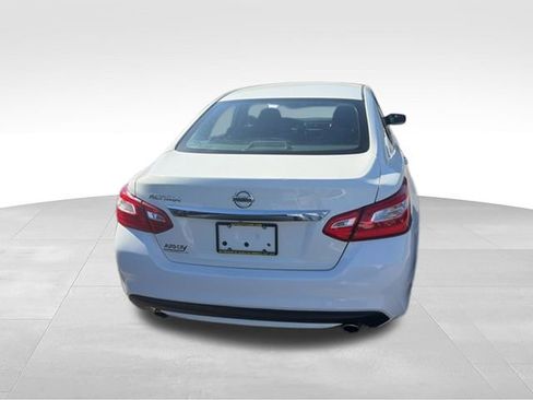 Used 2017 Nissan Altima 2.5 S w/ Power Driver Seat Package FWD image 30