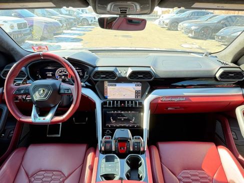 Used 2019 Lamborghini Urus image 19