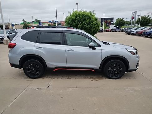 Used 2019 Subaru Forester Sport AWD/4WD image 3