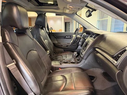 Used 2013 GMC Acadia SLT image 25