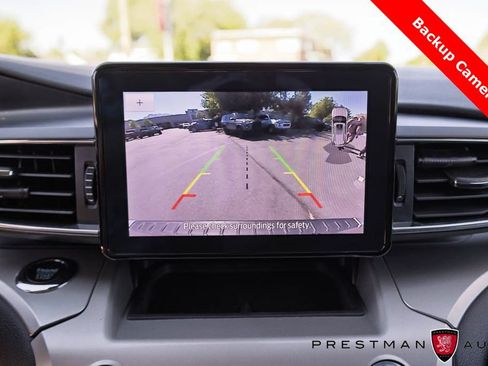 Used 2022 Ford Explorer XLT w/ Equipment Group 202A AWD/4WD image 8