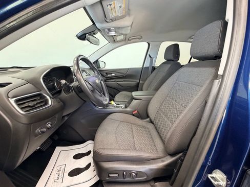 Used 2022 Chevrolet Equinox LT FWD image 2