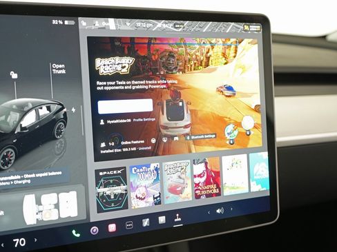 Used 2022 Tesla Model Y Performance image 24