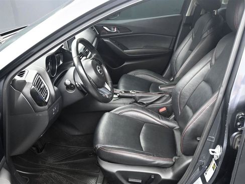 Used 2016 MAZDA MAZDA3 s Touring FWD image 11