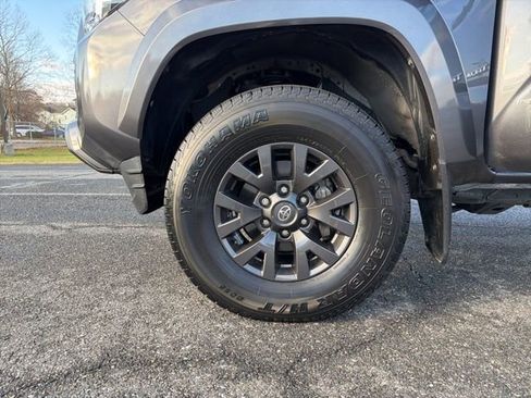 Used 2021 Toyota Tacoma SR5 image 24