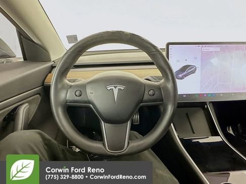 Used 2020 Tesla Model 3 Performance image 10