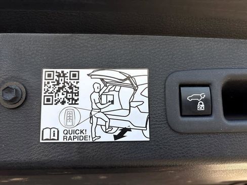 Used 2021 Toyota Sienna XLE image 30