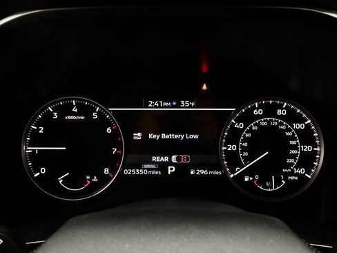 Used 2024 Mitsubishi Outlander ES image 27