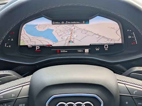 Used 2025 Audi SQ8 Premium Plus AWD/4WD image 18