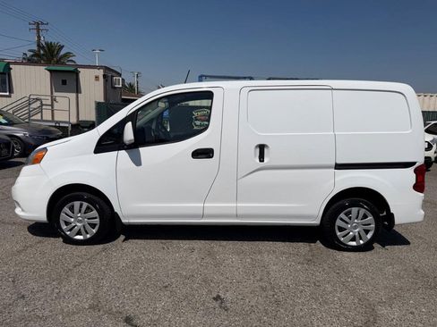 Used 2021 Nissan NV200 SV w/ Back Door Glass Package FWD image 10