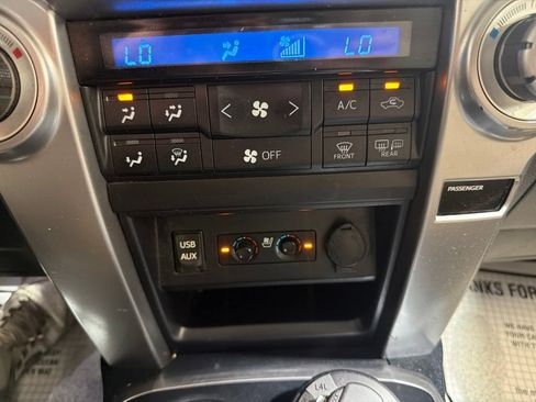 Used 2017 Toyota 4Runner Limited AWD/4WD image 31