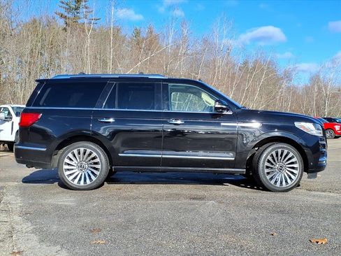 Used 2018 Lincoln Navigator Reserve w/ Technology Package image 3