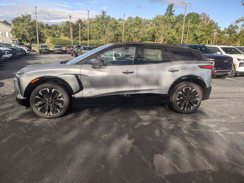 New 2026 Chevrolet Blazer EV RS image 5