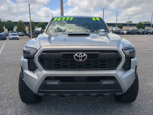 Used 2024 Toyota Tacoma TRD Sport image 9