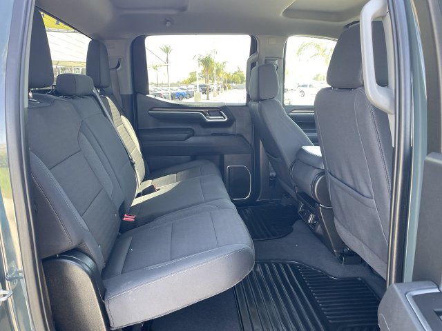 Used 2025 Chevrolet Silverado 1500 LT w/ Z71 Off-Road Package AWD/4WD image 27