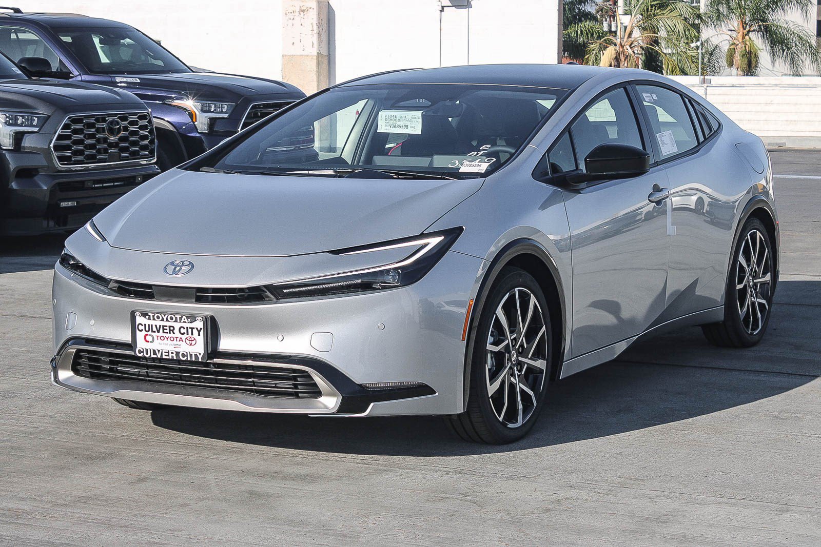 New 2027 Toyota Prius Plug-In Hybrid FWD image 3