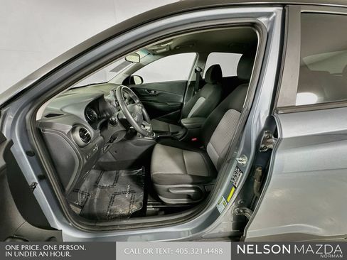 Used 2020 Hyundai Kona SEL w/ Cargo Package FWD image 12