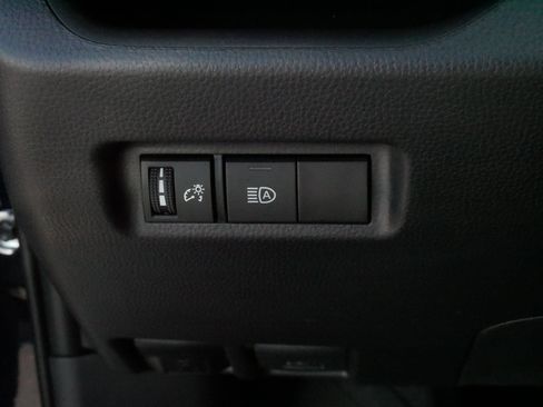 Certified 2025 Toyota RAV4 XLE AWD/4WD image 27