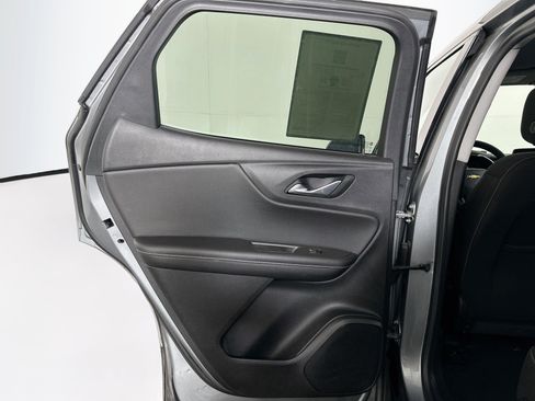 Used 2025 Chevrolet Blazer LT FWD image 26