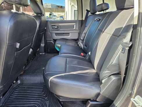 Used 2014 RAM 1500 Classic SLT w/ Remote Start & Security Group image 17